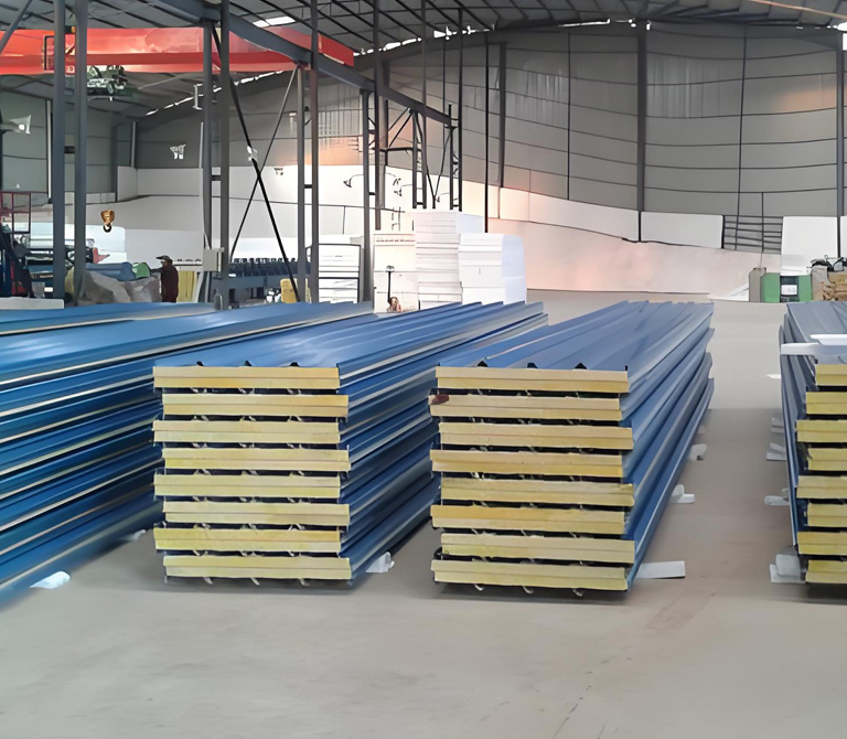 thermal insulation panel for poultry house construction